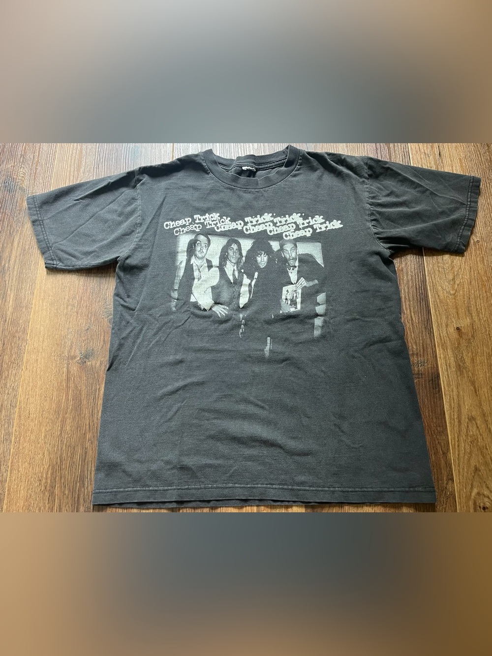 Vintage Cheap Tricks band shirt